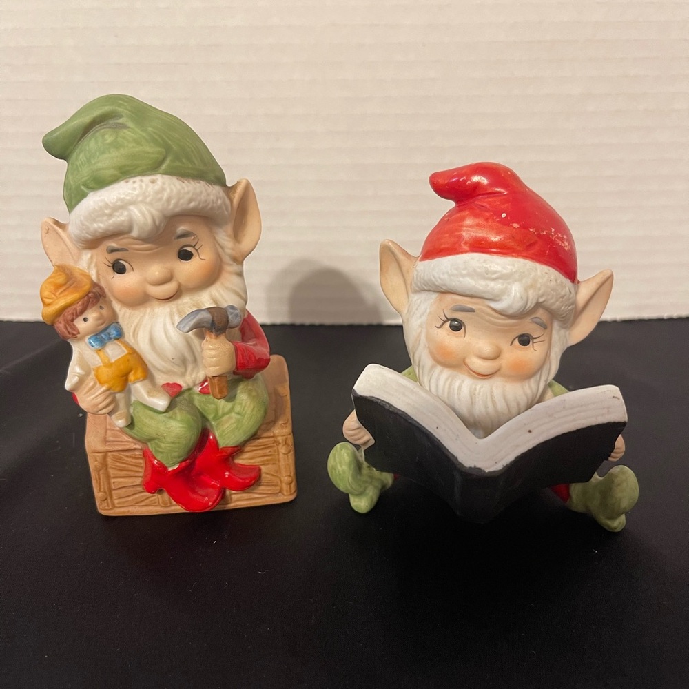 Homco Elf Figurine Duo with Green and Red Hats